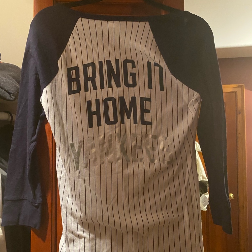 Victoria’s Secret NY yankees shirt
